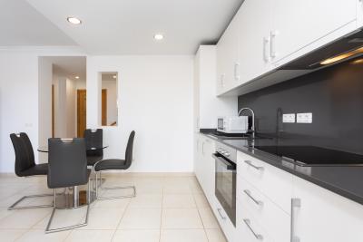 img/masonry/host pro rentals holidayhome tenerife dining area and kitchen.jpg